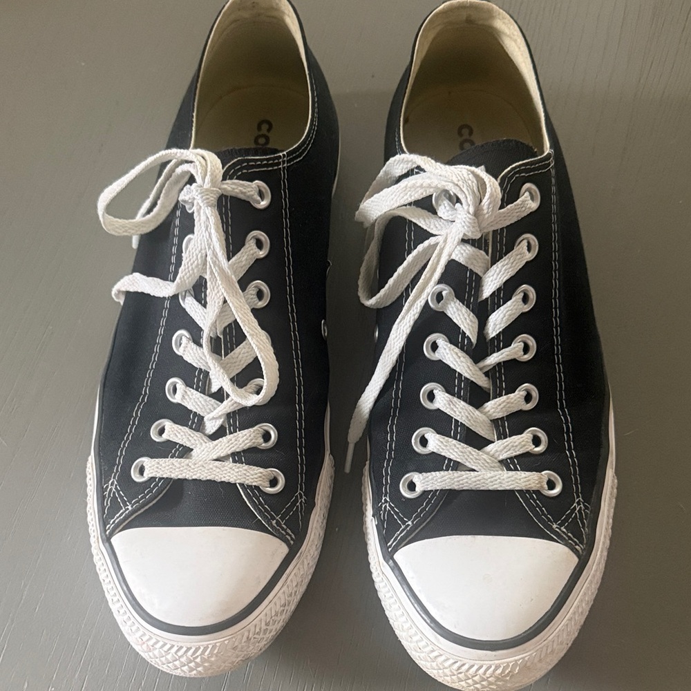 Men’s Black Converse Size 11